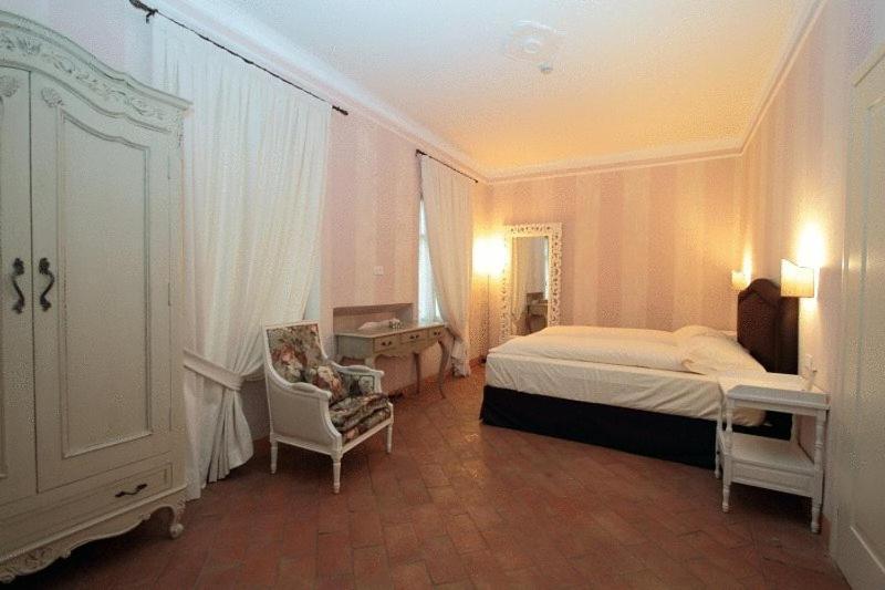 Villa Morneto Vignale Esterno foto